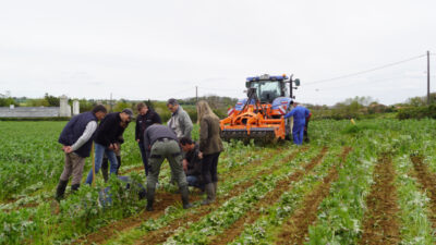 Démontsration d'utilisation de matériel ORBIS sur champs bio